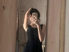 AlisaSellinger - female with black hair webcam at xLoveCam