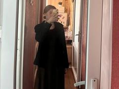 AlisaSellinger - female with black hair webcam at xLoveCam