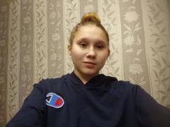 AlisaHil - blond female with  big tits webcam at LiveJasmin