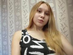 AlisaHil - blond female with  big tits webcam at LiveJasmin
