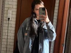 AlisiaDidway - female with black hair webcam at xLoveCam