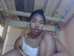 AlisonApple - female with brown hair and  small tits webcam at xLoveCam