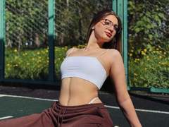 AlisonWhiteX-hot - female with brown hair webcam at xLoveCam