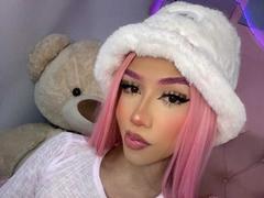 AlissLovely - shemale with black hair and  small tits webcam at xLoveCam