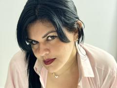 AlissaBels - female with black hair and  big tits webcam at xLoveCam