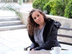 PetiteAlisa - female with brown hair webcam at LiveJasmin