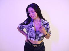 AlissonAmbani - female with black hair and  big tits webcam at LiveJasmin