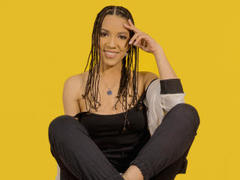 AlissonMuller - female with black hair webcam at xLoveCam