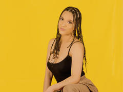 AlissonMuller - female with black hair webcam at xLoveCam