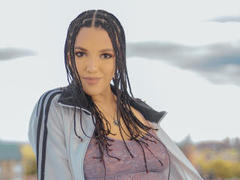 AlissonMuller - female with black hair webcam at xLoveCam