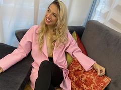 AlissonnLee - female webcam at xLoveCam