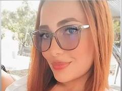 AlizWolf from xLoveCam