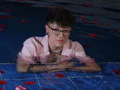 AllexNoa - female with black hair and  big tits webcam at xLoveCam