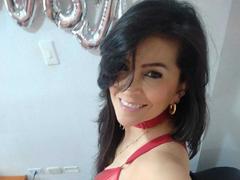 AlliePearl - female with black hair and  big tits webcam at xLoveCam