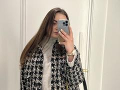 AllisonDream - female with brown hair and  small tits webcam at xLoveCam