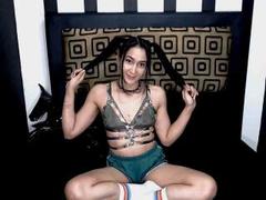 DejaVuOne - female with black hair and  small tits webcam at LiveJasmin