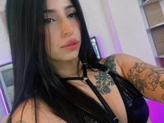 AlissonMiss from xLoveCam