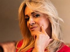 AllysonStonne - blond shemale webcam at xLoveCam