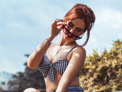 AlmaBell - female with red hair and  small tits webcam at LiveJasmin