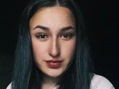 AlmaBlackI - female webcam at xLoveCam