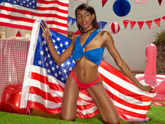 AlmaSimons - female with black hair and  big tits webcam at LiveJasmin