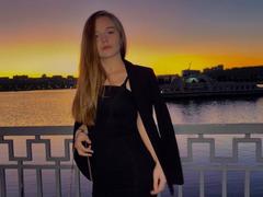 AlmetaAppelgren - female webcam at xLoveCam
