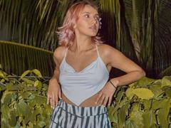 AlterEgoSecond - female with  small tits webcam at xLoveCam