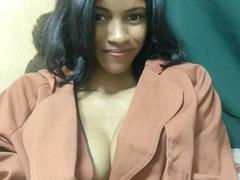 Alya69x - female webcam at xLoveCam