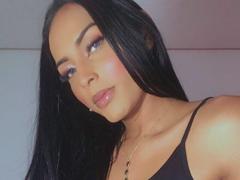 AlyiceAss - shemale with black hair webcam at xLoveCam