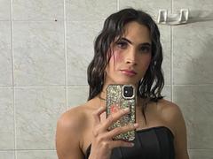 AlyiceAss - shemale with black hair webcam at xLoveCam