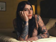 AlynaFerrer - female with black hair and  big tits webcam at xLoveCam