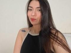 AmaiSalvatore - female with brown hair webcam at LiveJasmin