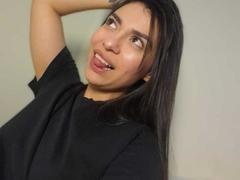 AmaiSalvatore - female with brown hair webcam at LiveJasmin