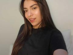 AmaiSalvatore - female with brown hair webcam at LiveJasmin