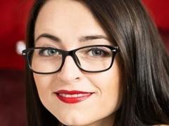 AmaliaRey - female with brown hair and  big tits webcam at LiveJasmin