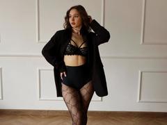 Amalya-hot - female webcam at xLoveCam