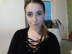 AmandaChilli - female with brown hair and  big tits webcam at xLoveCam
