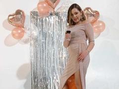 AmandaHotL - female webcam at xLoveCam