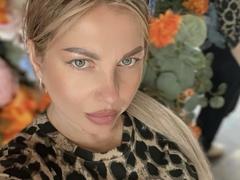 AmandaSexyLips from xLoveCam