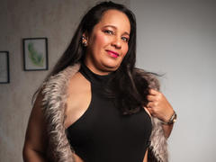 AmandaXBrown from xLoveCam