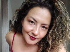 Amandabella69 from xLoveCam