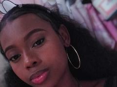AmaraBernadette - female with black hair webcam at xLoveCam