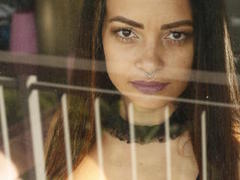 AmaraLove - female with brown hair and  big tits webcam at xLoveCam