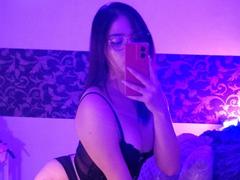 AmaruBloom from xLoveCam