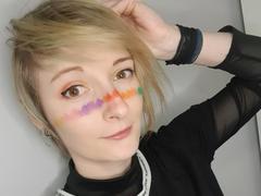 AmazingBlair from xLoveCam