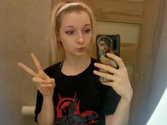 AmazingBlair - blond female with  small tits webcam at xLoveCam