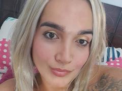 AmazingPaulaX from xLoveCam