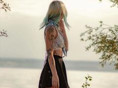 AmazingSugar-hot - blond female webcam at xLoveCam