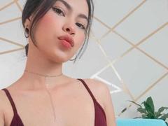 AmbarHot69 - female webcam at xLoveCam