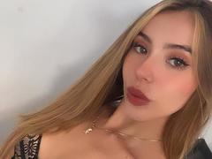 AmbarSkyler from xLoveCam